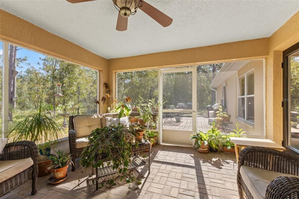 En Venta: $359,000 (4 camas, 2 baños, 2429 Pies cuadrados)