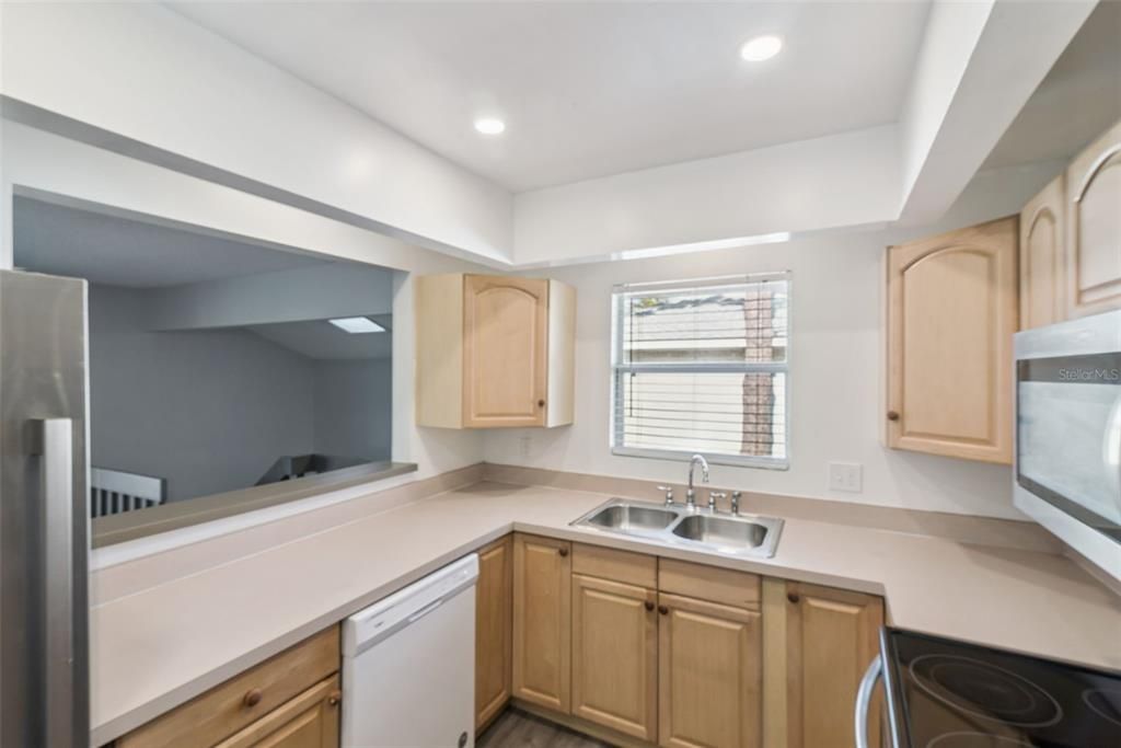 En Venta: $200,000 (2 camas, 2 baños, 1084 Pies cuadrados)