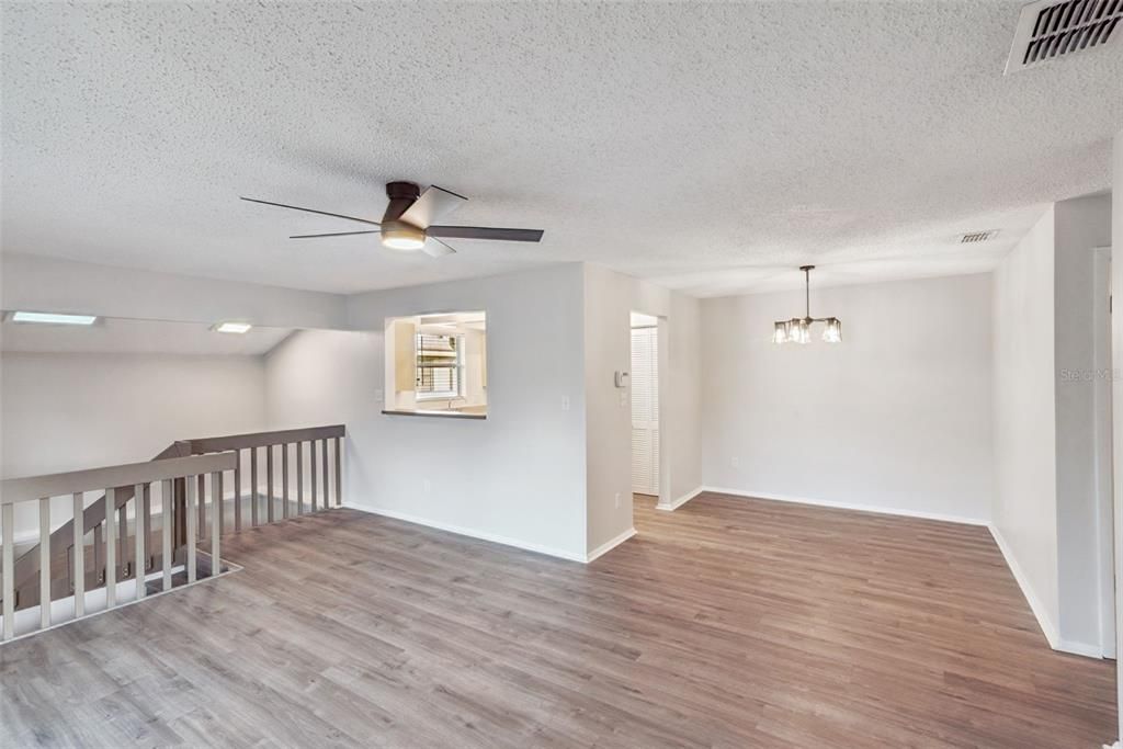 En Venta: $200,000 (2 camas, 2 baños, 1084 Pies cuadrados)