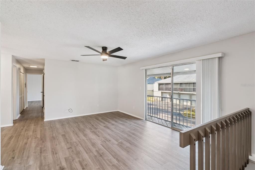 En Venta: $200,000 (2 camas, 2 baños, 1084 Pies cuadrados)