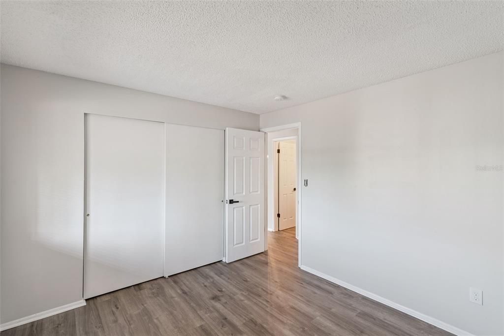 En Venta: $200,000 (2 camas, 2 baños, 1084 Pies cuadrados)