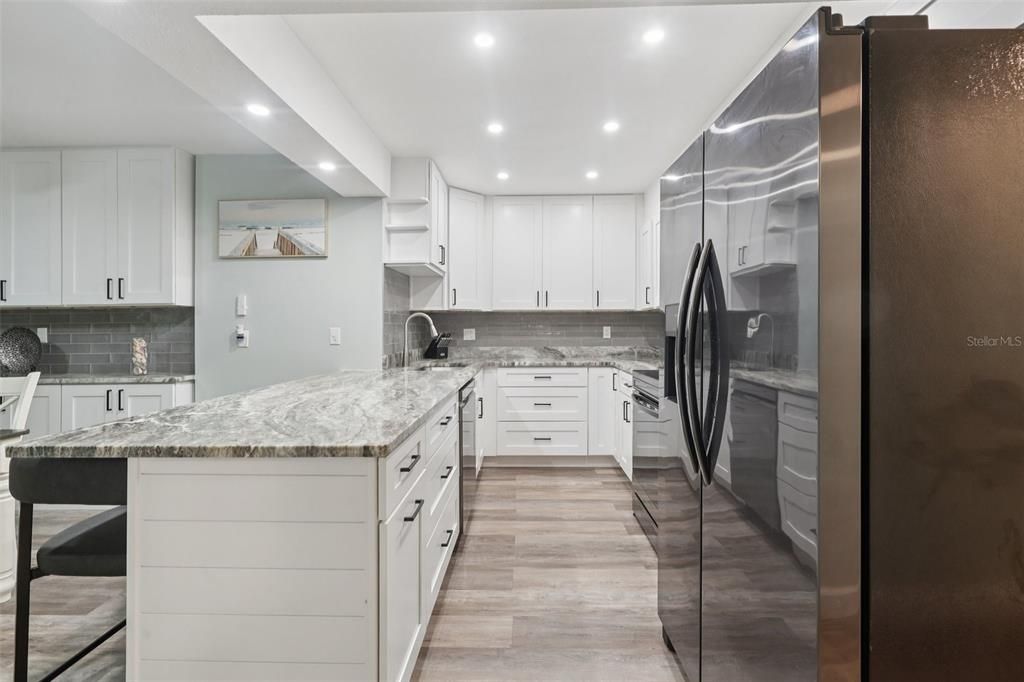 For Rent: $2,400 (2 beds, 2 baths, 1644 Square Feet)