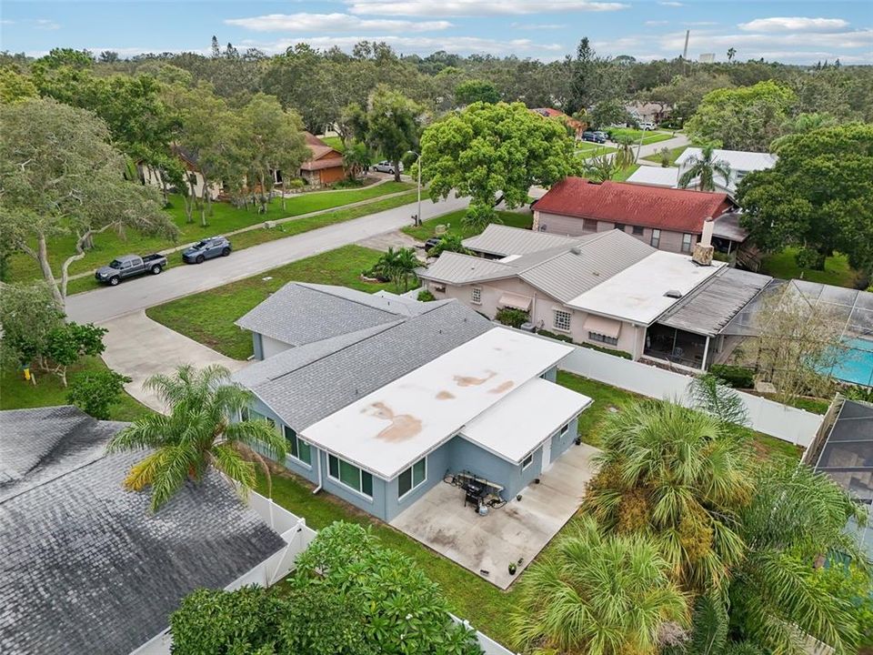 For Rent: $2,400 (2 beds, 2 baths, 1644 Square Feet)