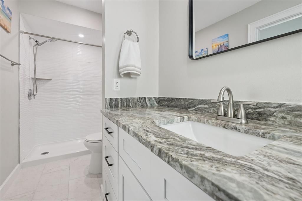 For Rent: $2,400 (2 beds, 2 baths, 1644 Square Feet)