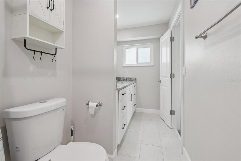 For Rent: $2,400 (2 beds, 2 baths, 1644 Square Feet)