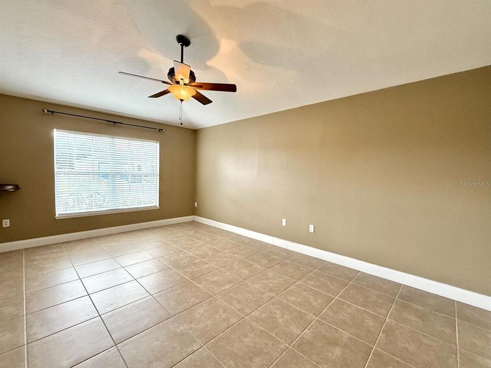 En Venta: $289,000 (3 camas, 2 baños, 1535 Pies cuadrados)