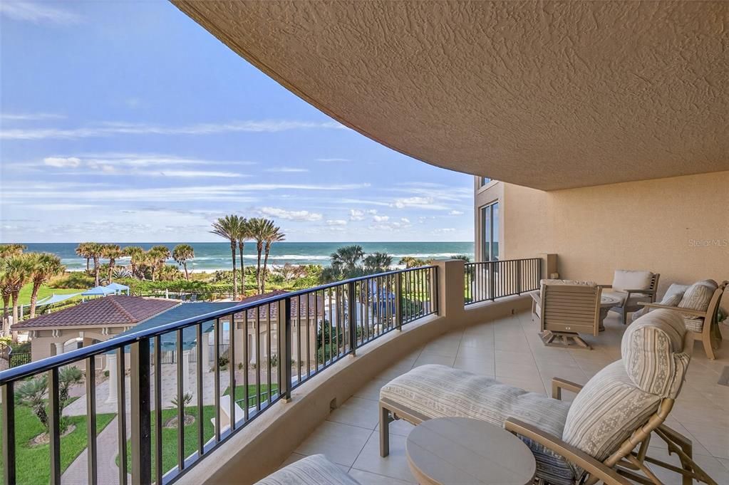 Active With Contract: $1,599,000 (4 beds, 3 baths, 2840 Square Feet)