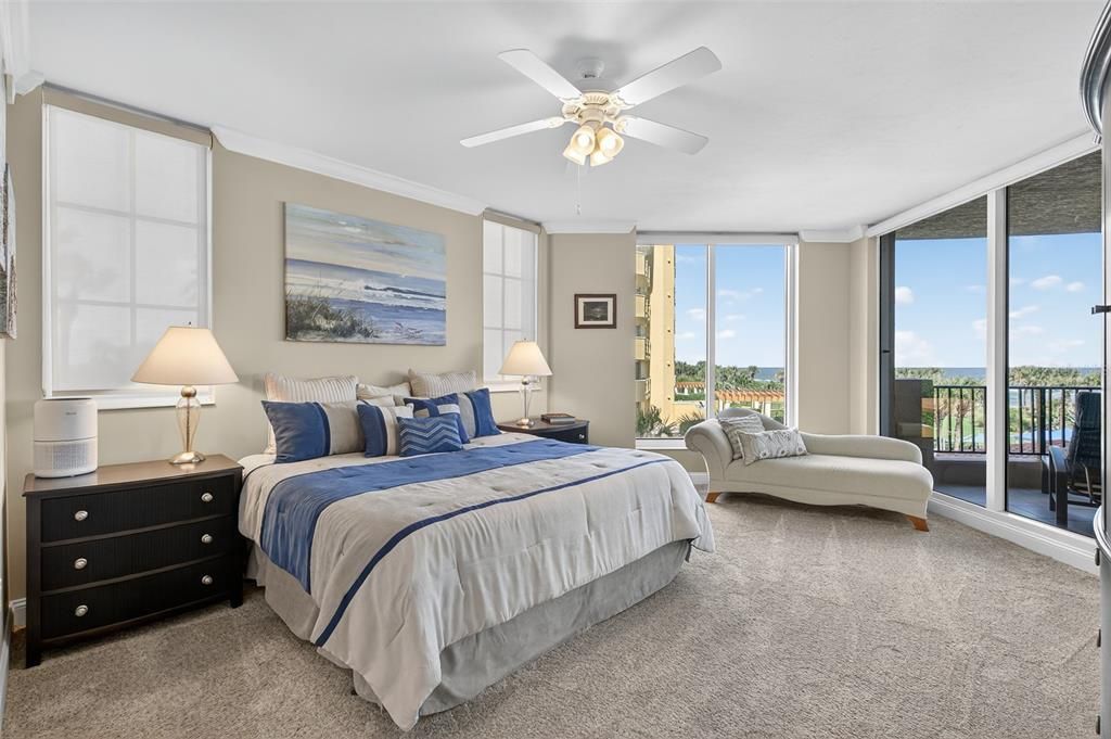 Active With Contract: $1,599,000 (4 beds, 3 baths, 2840 Square Feet)