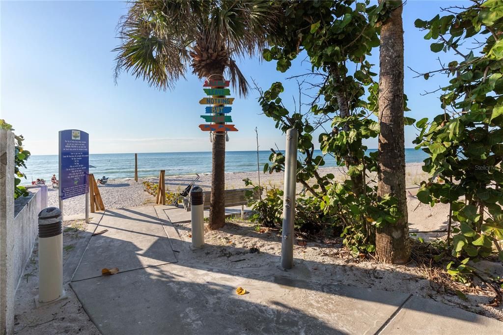 待售: $650,000 (0.31 acres)