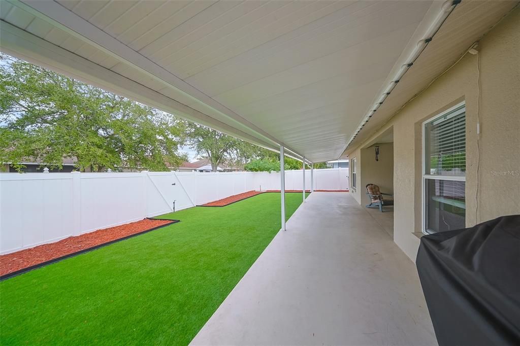 For Sale: $319,000 (3 beds, 2 baths, 1444 Square Feet)