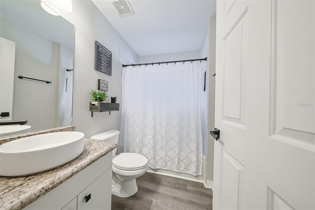 For Sale: $319,000 (3 beds, 2 baths, 1444 Square Feet)