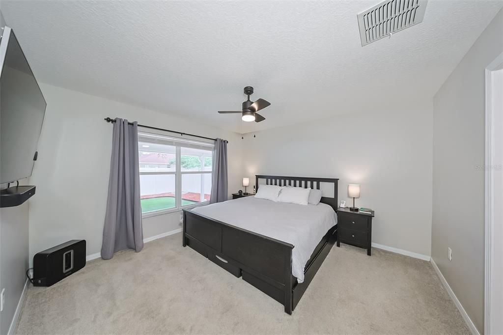 For Sale: $319,000 (3 beds, 2 baths, 1444 Square Feet)