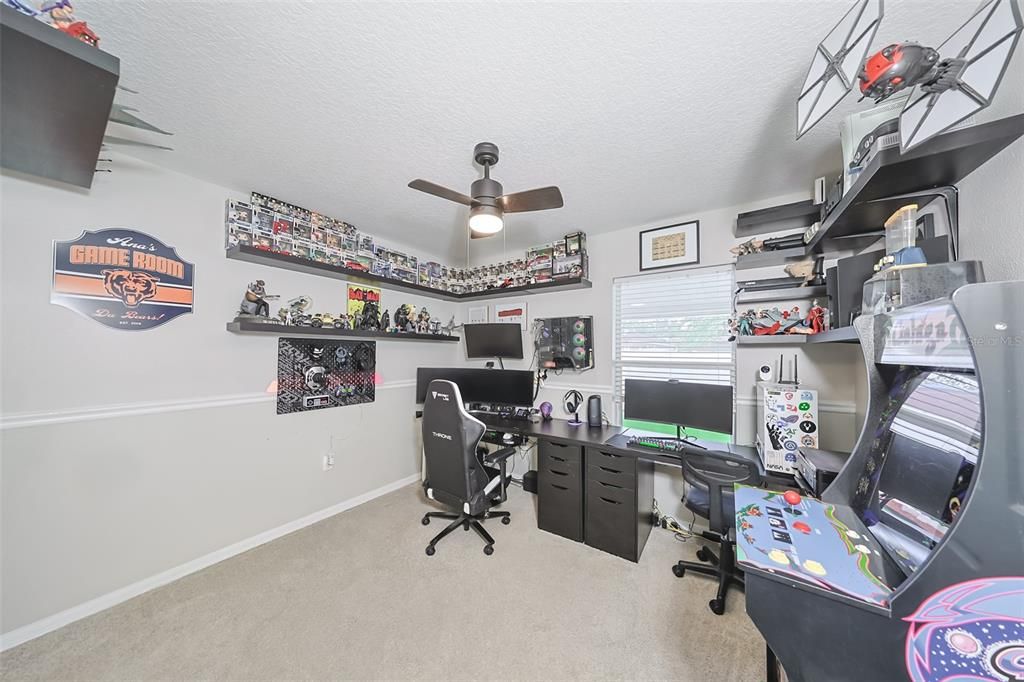 For Sale: $319,000 (3 beds, 2 baths, 1444 Square Feet)