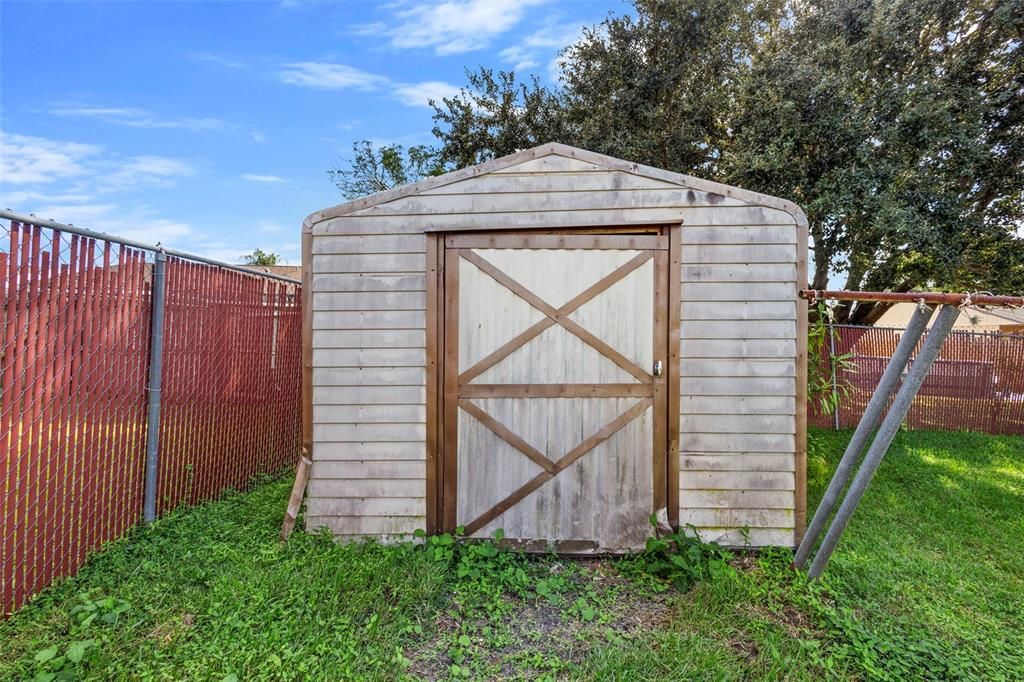 合同活跃: $285,000 (3 贝兹, 2 浴室, 1050 平方英尺)