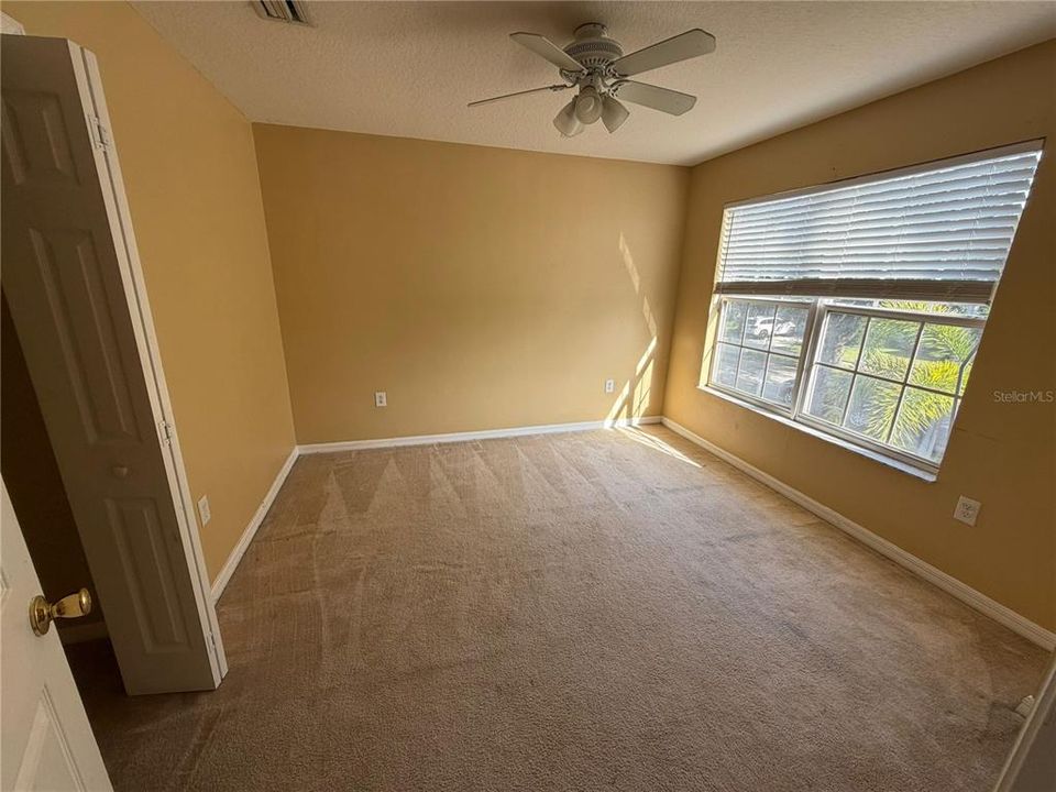 For Rent: $2,600 (5 beds, 3 baths, 2693 Square Feet)