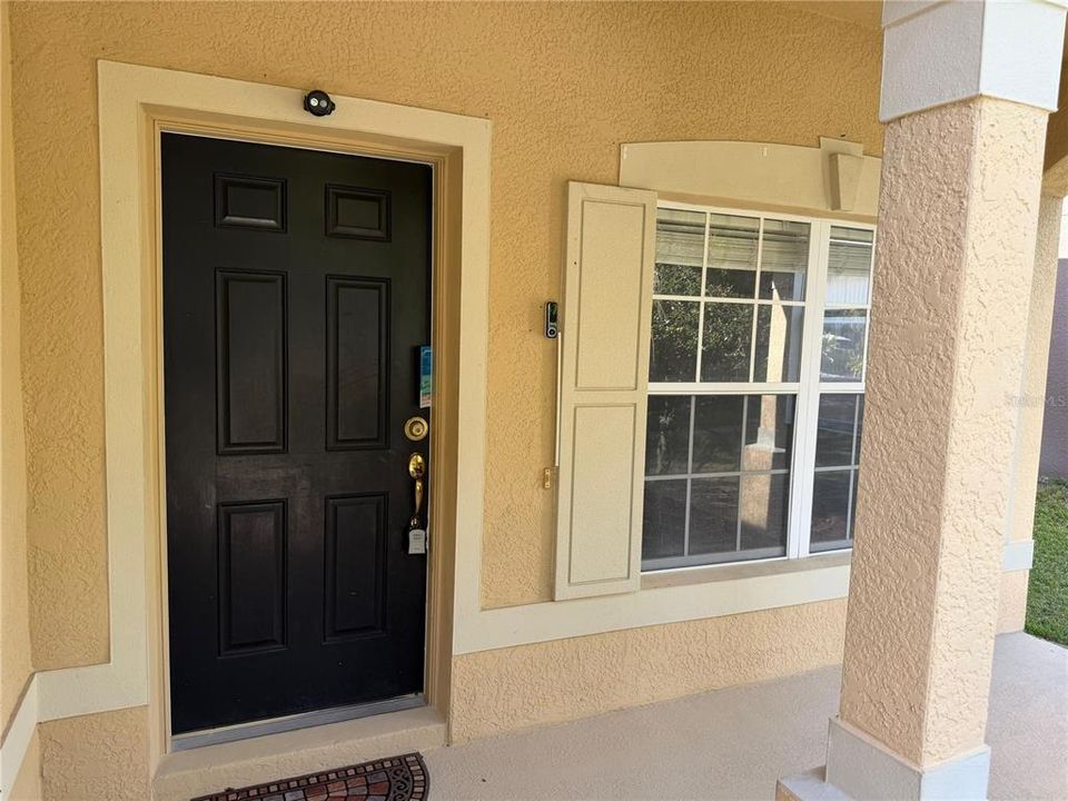 For Rent: $2,600 (5 beds, 3 baths, 2693 Square Feet)