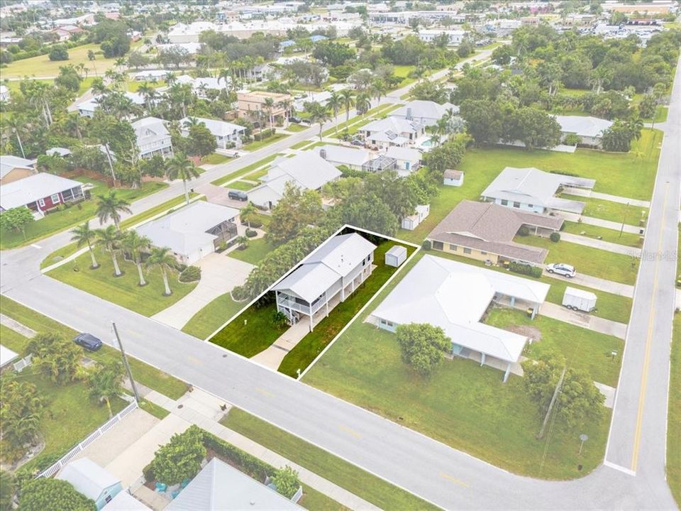 В аренду: $3,000 (2 спален, 2 ванн, 900 Квадратных фут)