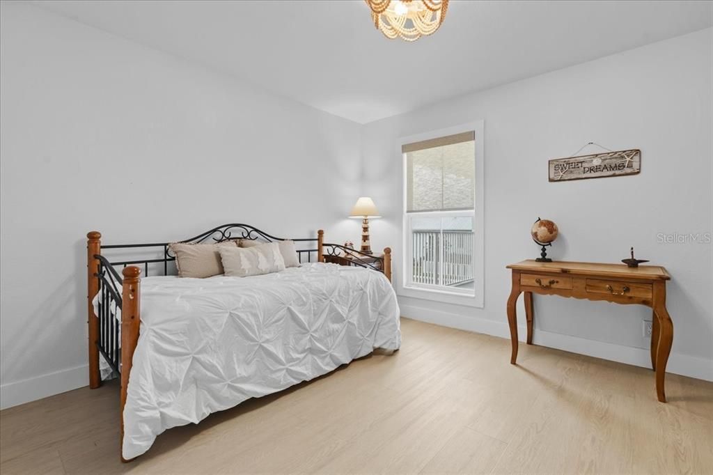 В аренду: $3,000 (2 спален, 2 ванн, 900 Квадратных фут)