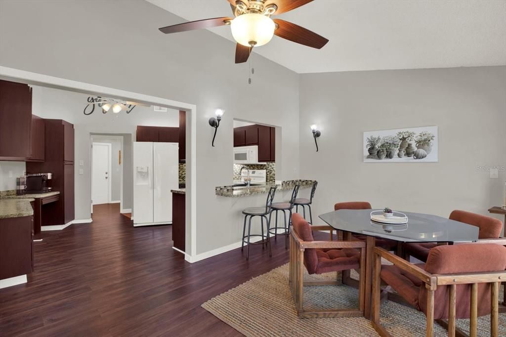 For Sale: $345,000 (3 beds, 2 baths, 1939 Square Feet)