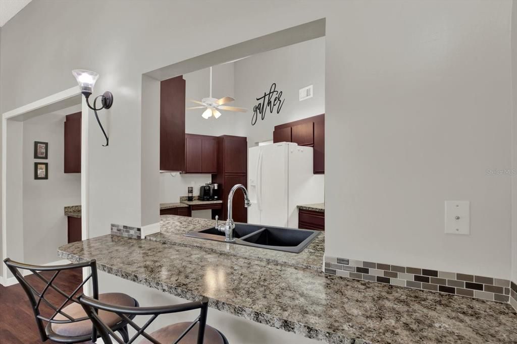 For Sale: $345,000 (3 beds, 2 baths, 1939 Square Feet)