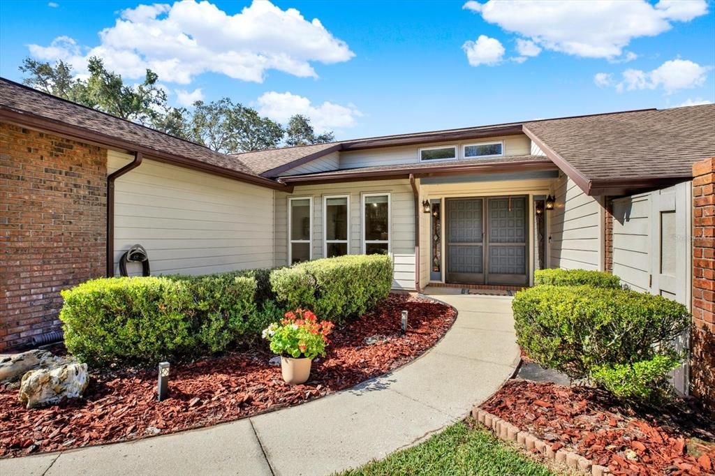 For Sale: $345,000 (3 beds, 2 baths, 1939 Square Feet)