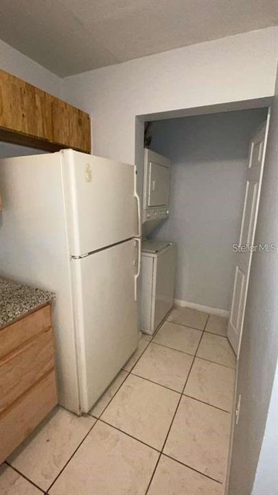 For Sale: $117,800 (2 beds, 2 baths, 1073 Square Feet)