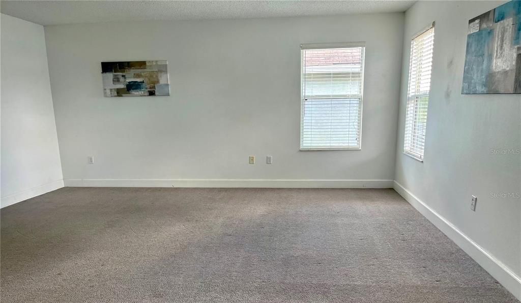 For Rent: $2,800 (4 beds, 3 baths, 2616 Square Feet)