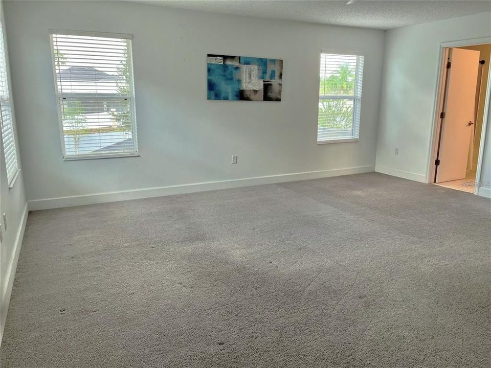 For Rent: $2,800 (4 beds, 3 baths, 2616 Square Feet)