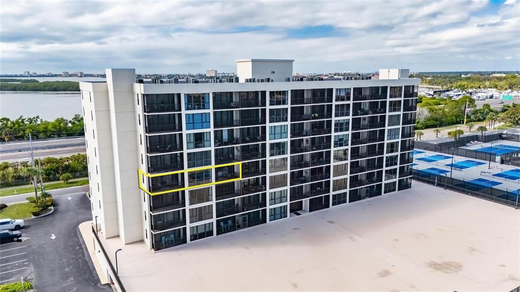 For Rent: $3,450 (2 beds, 2 baths, 1290 Square Feet)