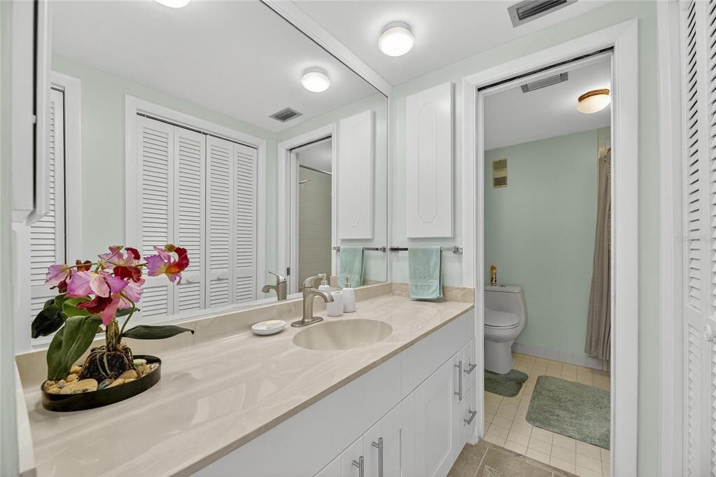 For Rent: $3,450 (2 beds, 2 baths, 1290 Square Feet)