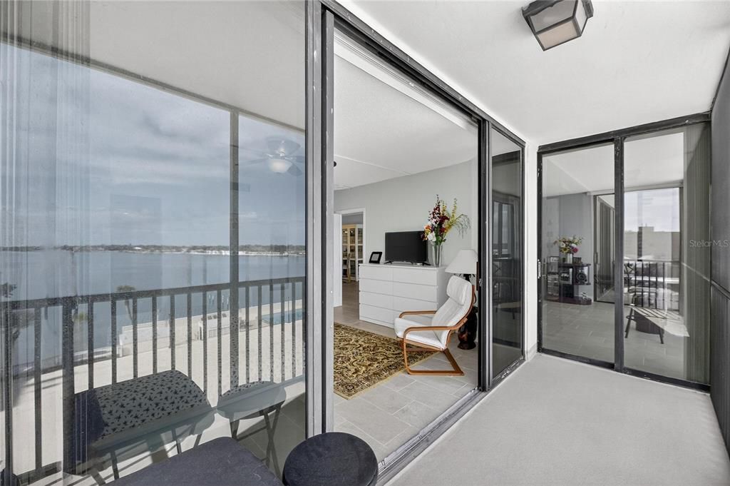 For Rent: $3,450 (2 beds, 2 baths, 1290 Square Feet)