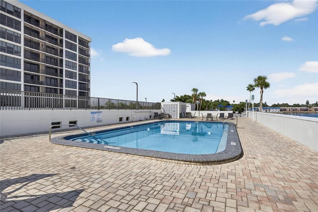 For Rent: $3,450 (2 beds, 2 baths, 1290 Square Feet)