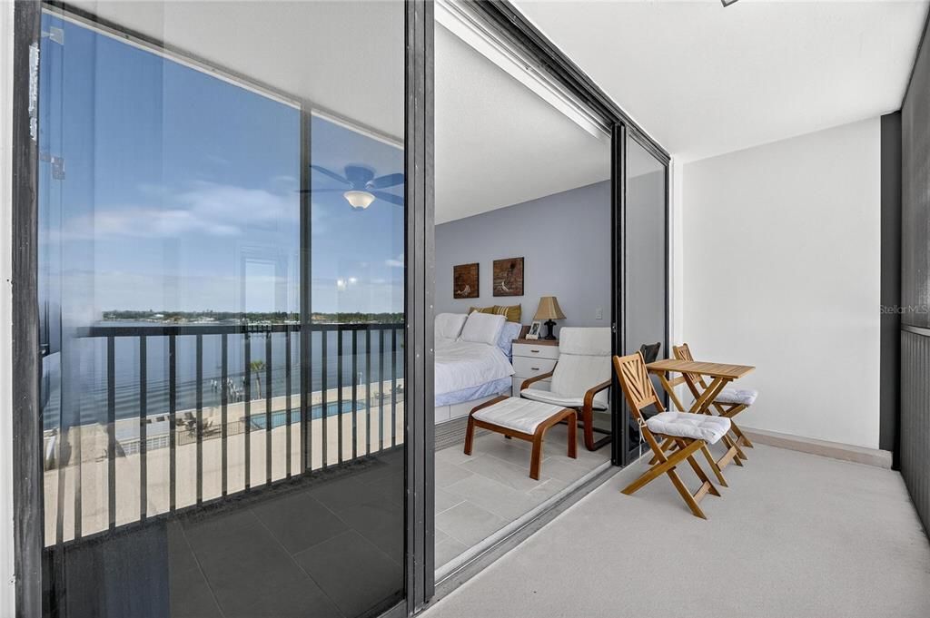 For Rent: $3,450 (2 beds, 2 baths, 1290 Square Feet)