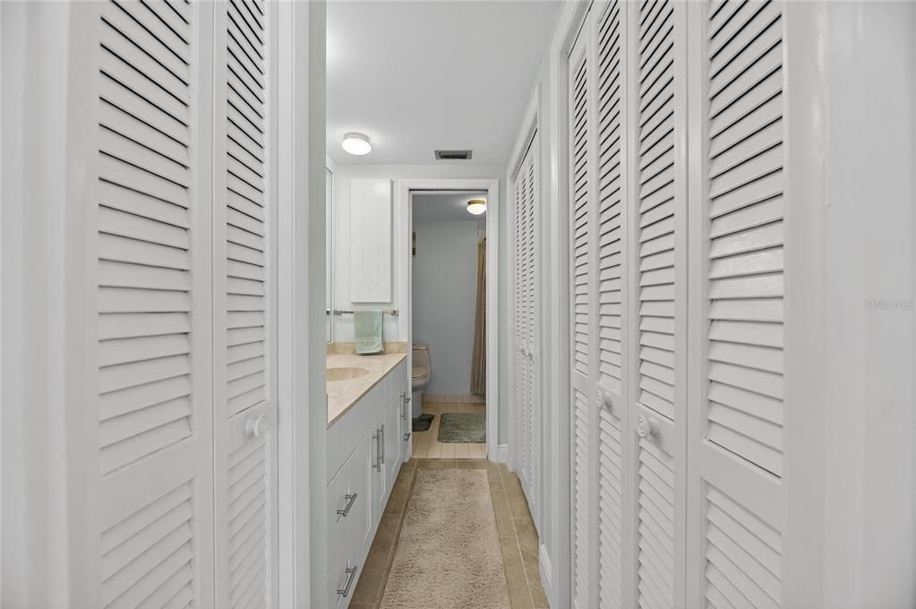 For Rent: $3,450 (2 beds, 2 baths, 1290 Square Feet)