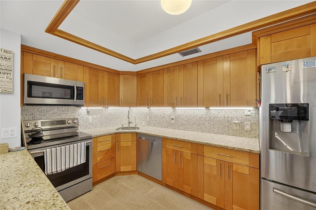 For Rent: $3,450 (2 beds, 2 baths, 1290 Square Feet)