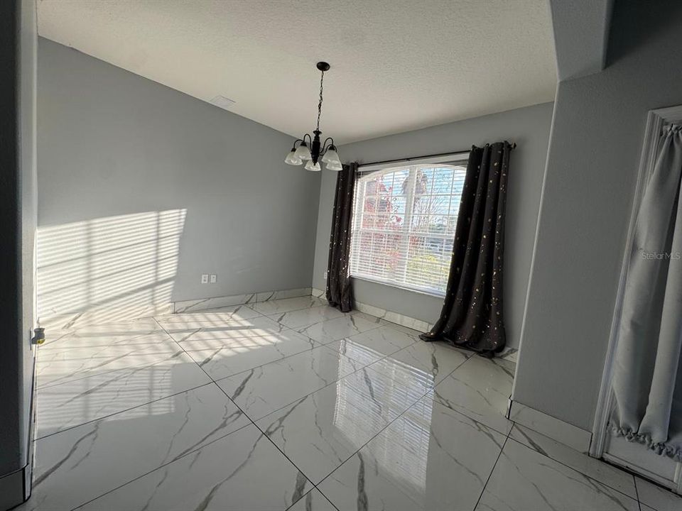 В аренду: $2,950 (5 спален, 4 ванн, 3512 Квадратных фут)