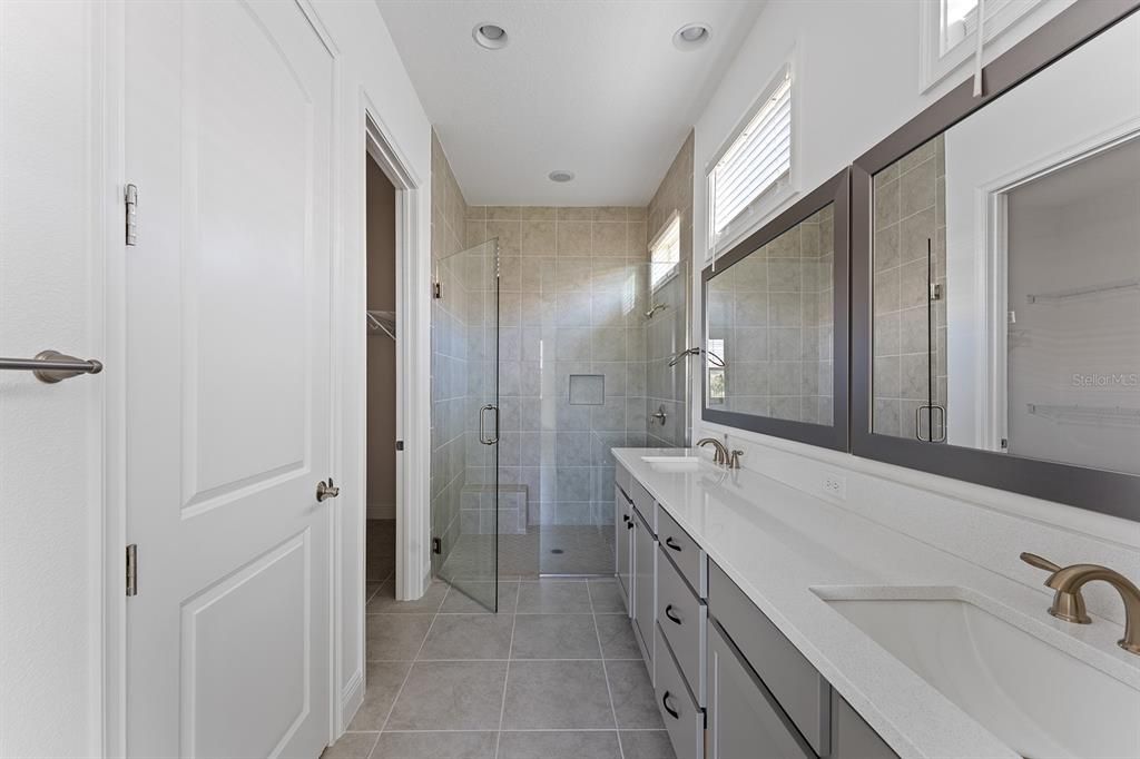 For Rent: $3,100 (3 beds, 2 baths, 1617 Square Feet)