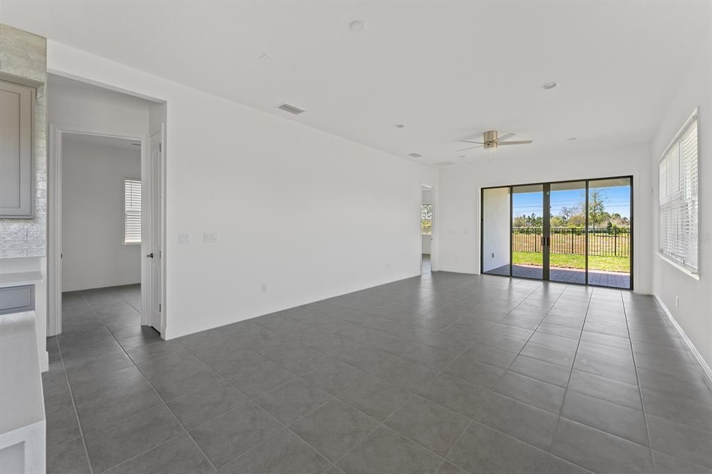 For Rent: $3,100 (3 beds, 2 baths, 1617 Square Feet)