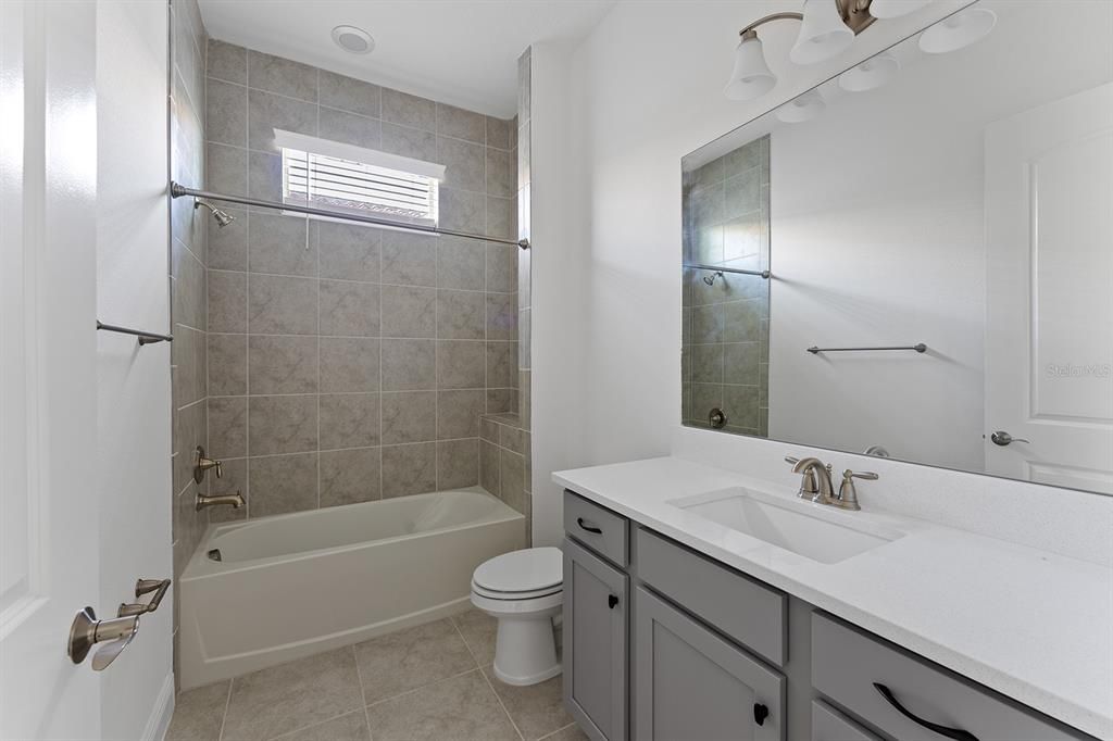 For Rent: $3,100 (3 beds, 2 baths, 1617 Square Feet)