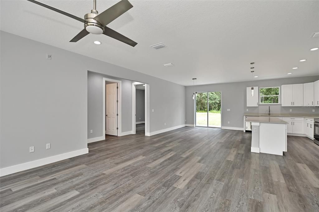 For Sale: $339,900 (3 beds, 2 baths, 1772 Square Feet)