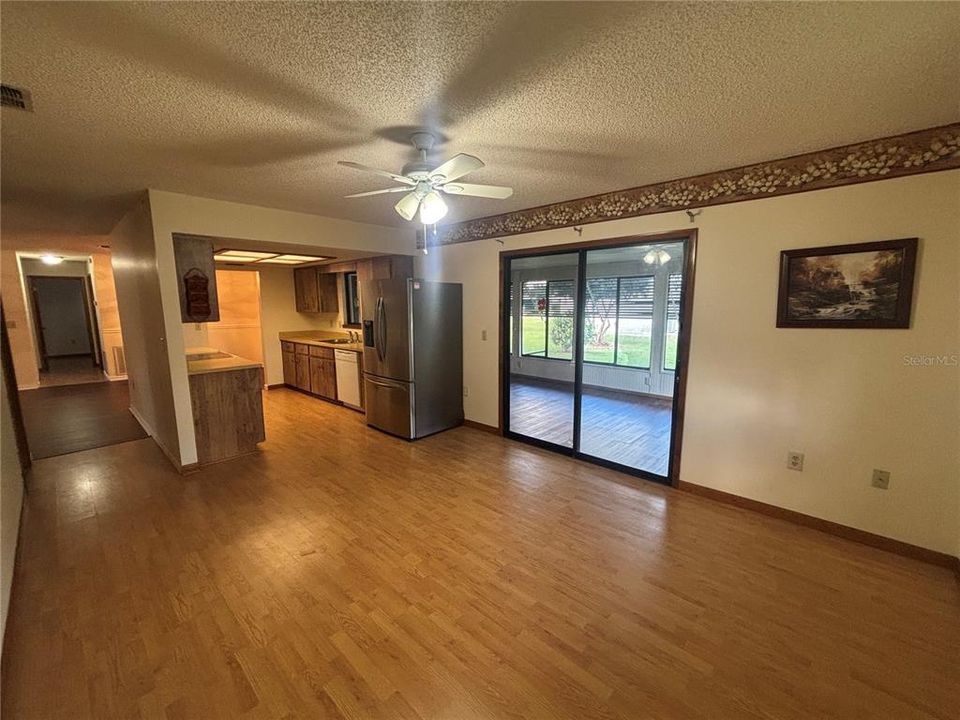 En Renta: $1,595 (3 camas, 2 baños, 1456 Pies cuadrados)