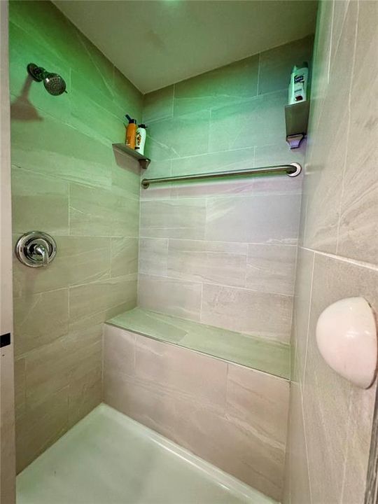 待售: $949,000 (0 贝兹, 0 浴室, 1725 平方英尺)