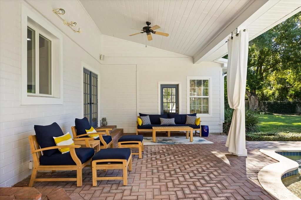 待售: $2,345,000 (4 贝兹, 3 浴室, 3986 平方英尺)