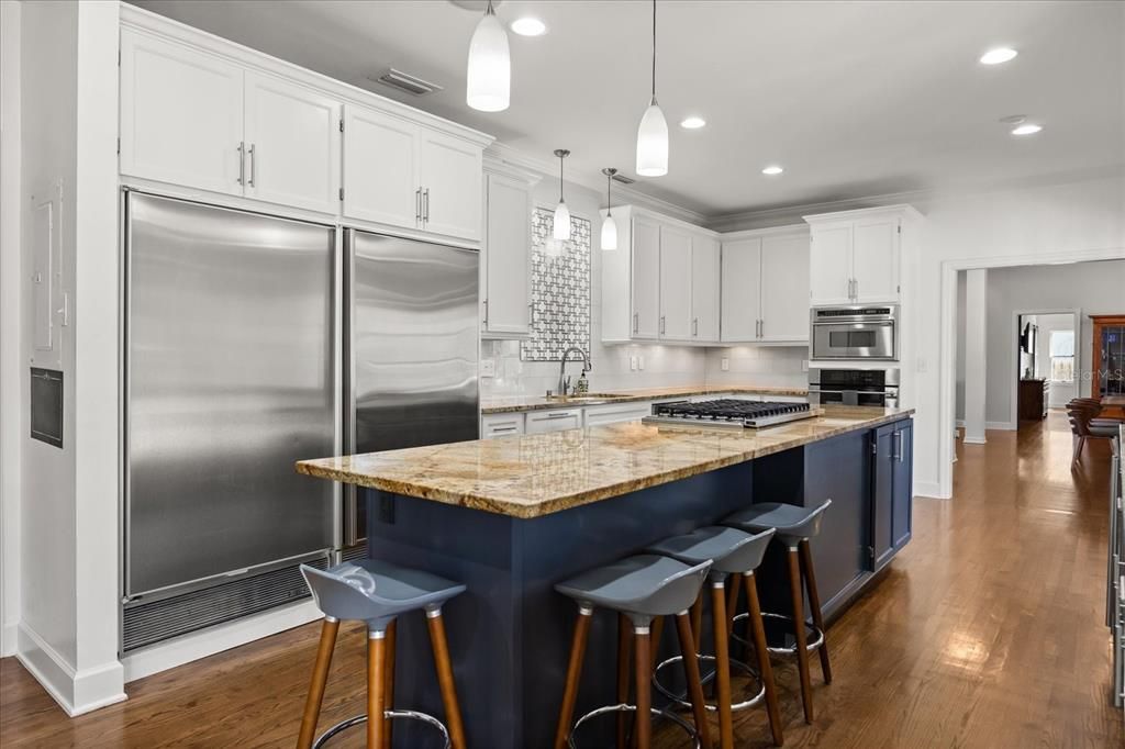 待售: $2,345,000 (4 贝兹, 3 浴室, 3986 平方英尺)