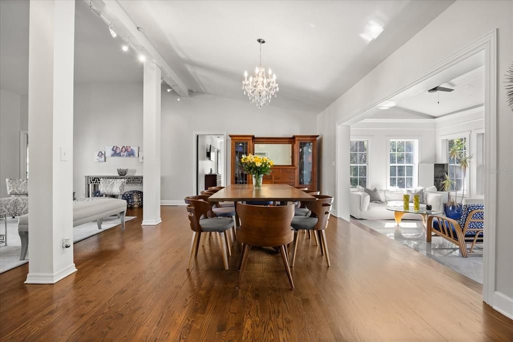 待售: $2,345,000 (4 贝兹, 3 浴室, 3986 平方英尺)