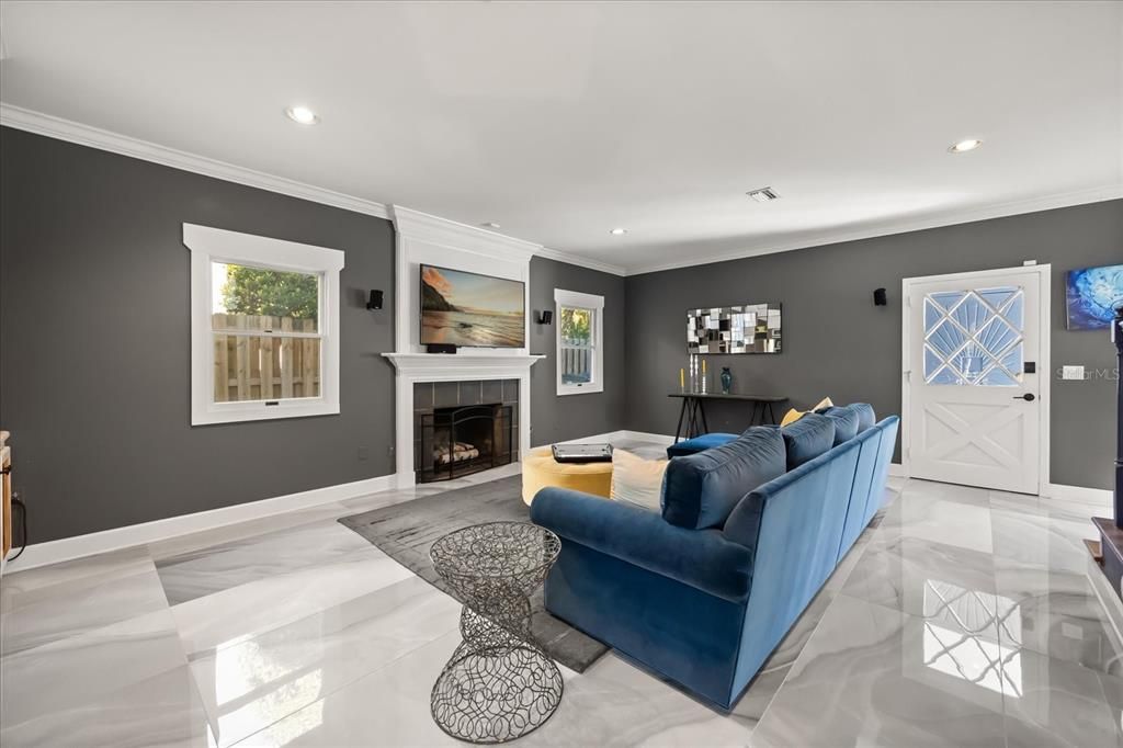 待售: $2,345,000 (4 贝兹, 3 浴室, 3986 平方英尺)