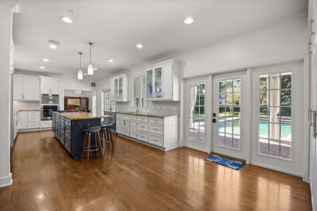 待售: $2,345,000 (4 贝兹, 3 浴室, 3986 平方英尺)