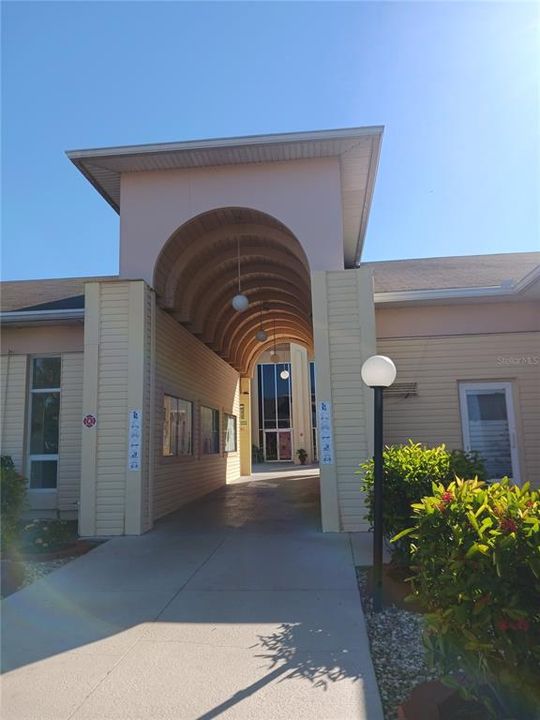 待售: $114,900 (1 贝兹, 2 浴室, 802 平方英尺)