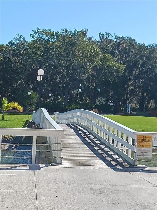 待售: $114,900 (1 贝兹, 2 浴室, 802 平方英尺)