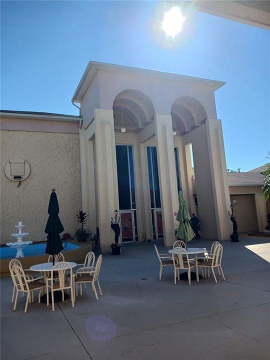 待售: $114,900 (1 贝兹, 2 浴室, 802 平方英尺)